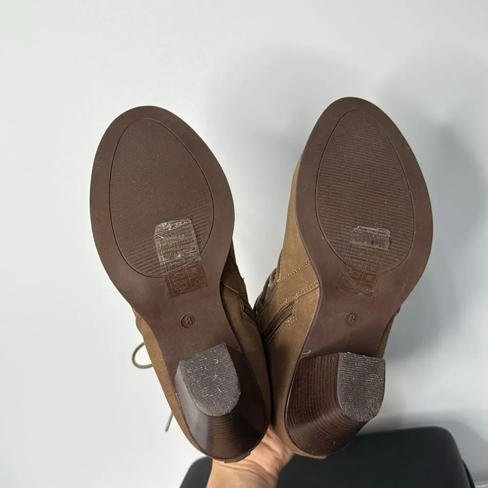 Pierre Dumas Tan Lace-Up Ankle Booties Size 8